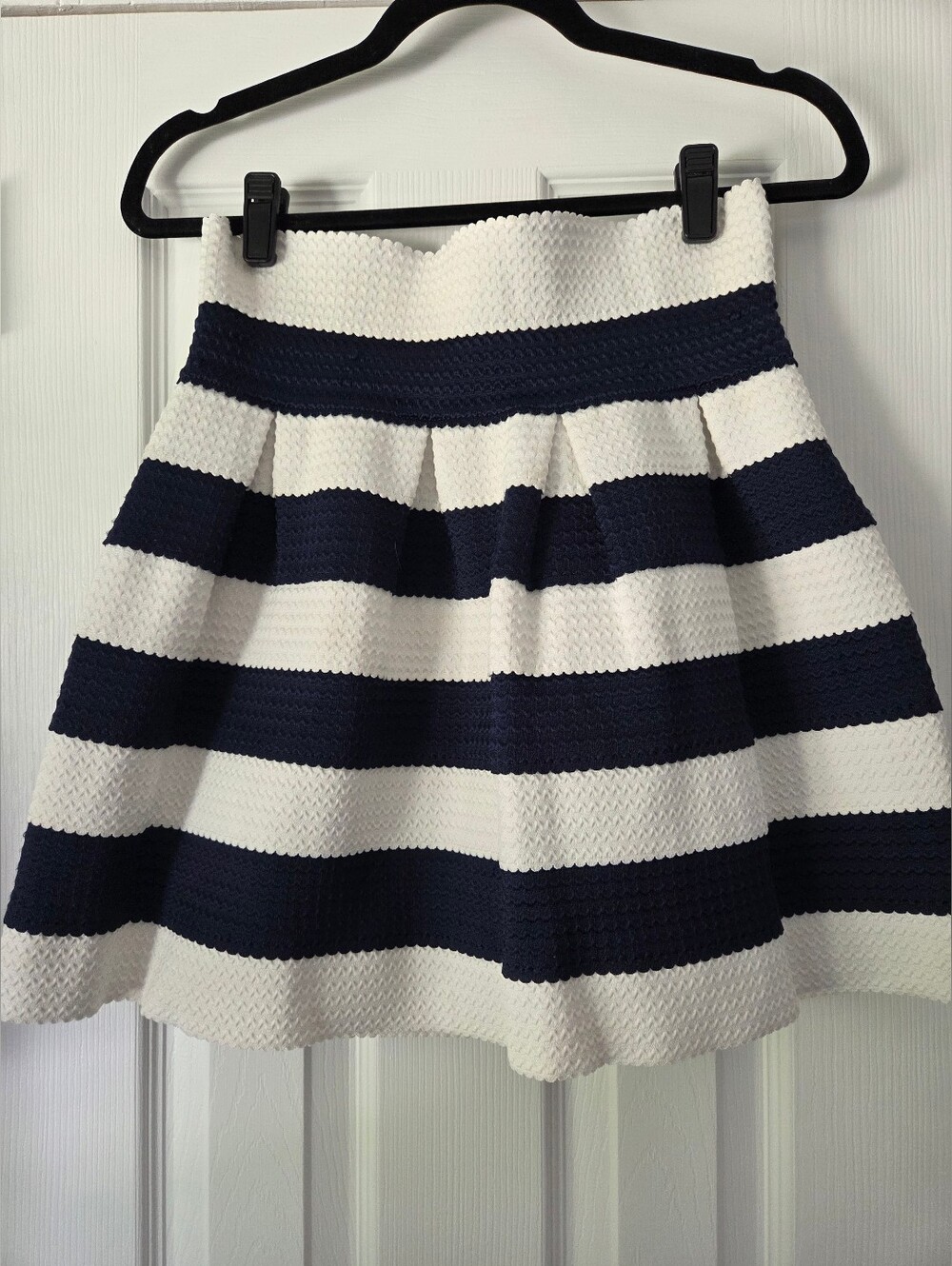 Neslay Designs For Anthropologie Striped Navy and White Pleated Mini Skirt Sz L